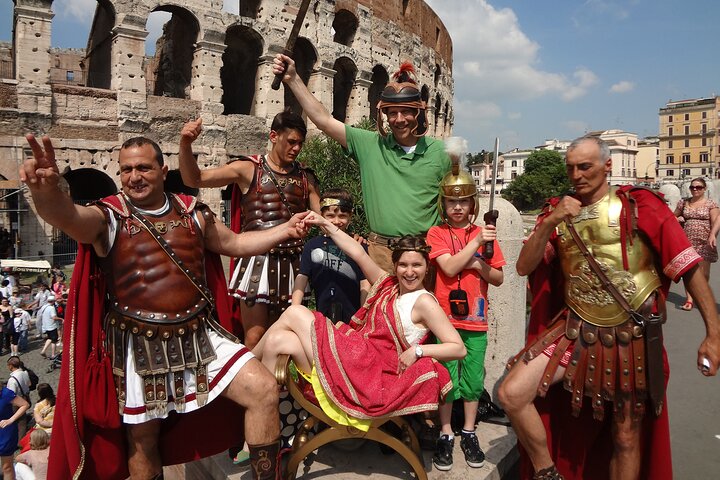 VIP Colosseum Tour with Ancient Rome Forums and Emperors’ Palace