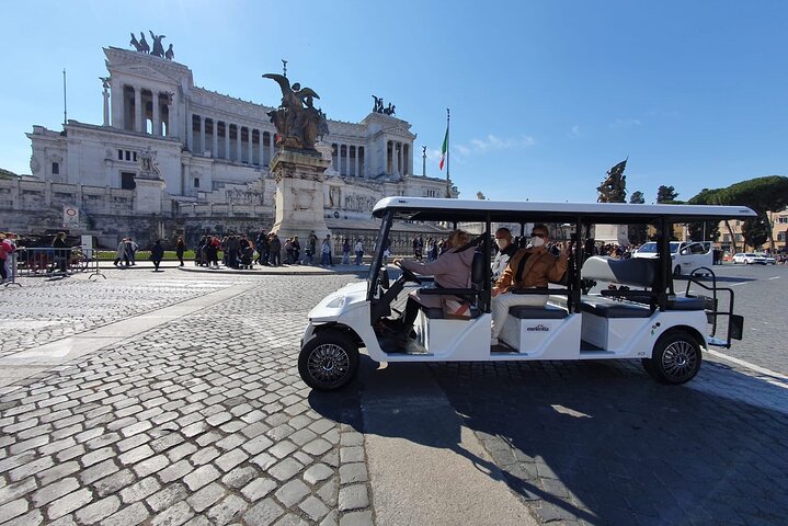 Rome Highlights by Golf Cart: Private Tour