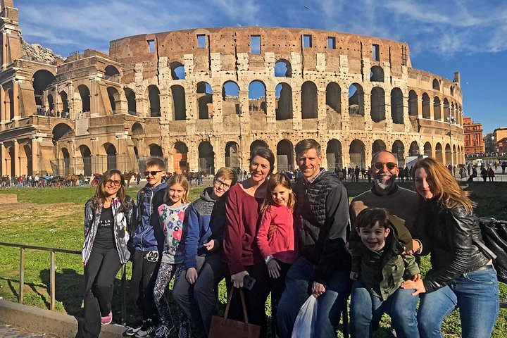 Family Colosseum & Roman Forum Tour with Kid-Friendly Activities