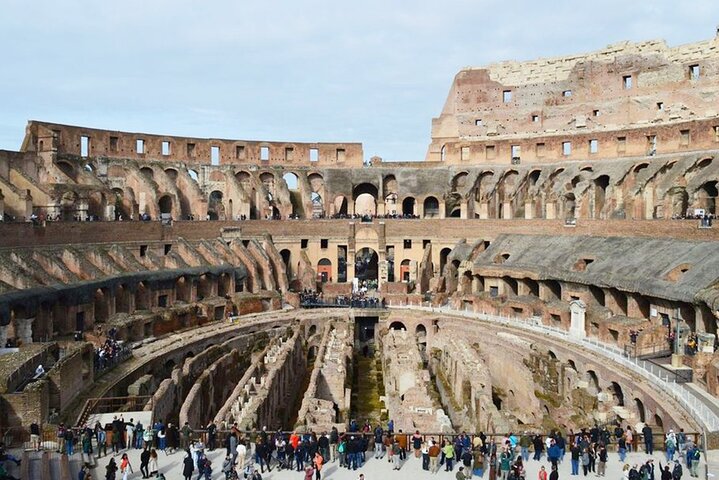 Private Rome Tour: into Colosseum, Roman Forum and Palatine Hill