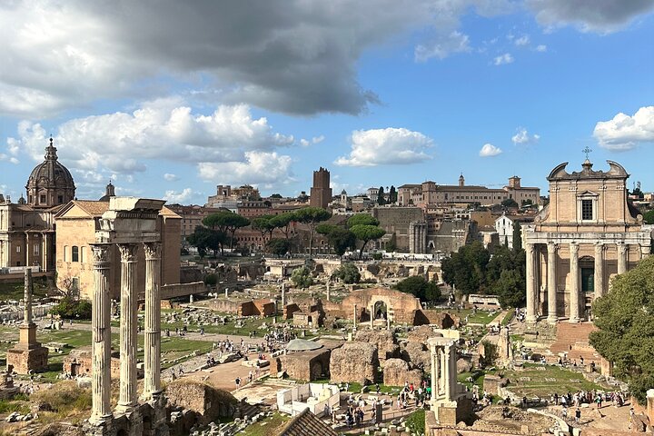 Tour guidato del Colosseo, foro Romano e palatino