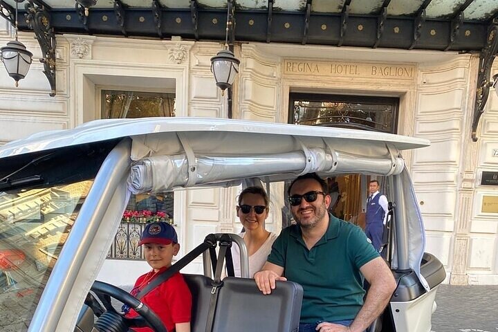 Rome Exclusive Private Golf Cart Tour