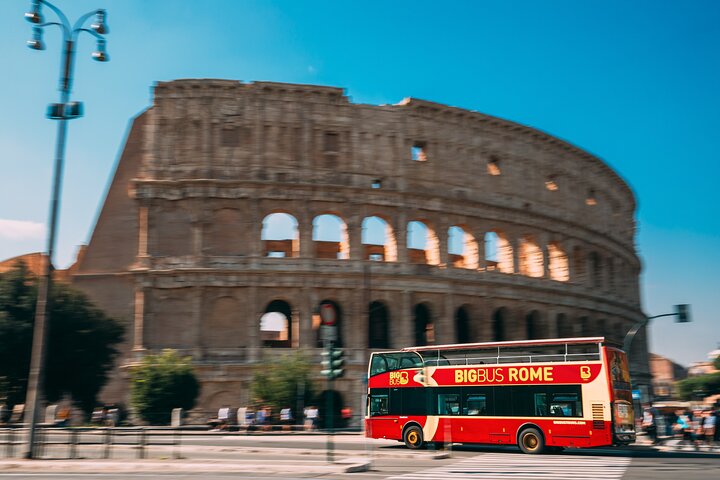 Hop On Hop Off Panoramic Bus Tour of Rome