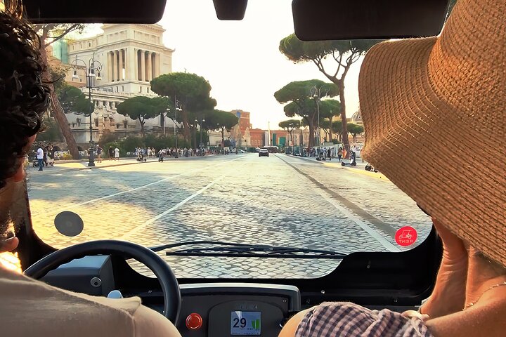 Rome Panoramic Golf Cart Tour with Private Guide