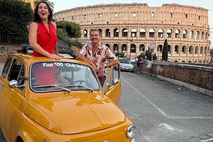 Vintage Rome Unveiled: A Fiat 500 Journey Through Time
