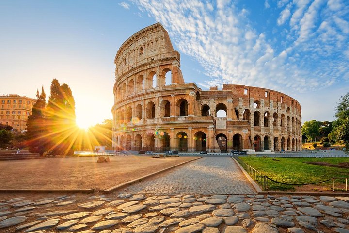 Rome: VIP Colosseum Underground Guided Tour