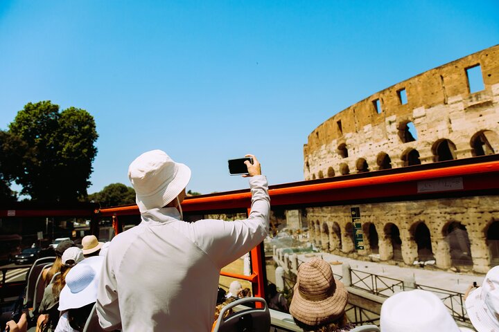 Colosseum Roman Forum Experience & Panoramic Open bus