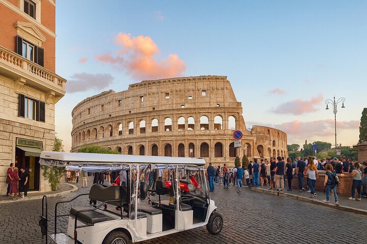 Rome: Private City Tour by Golf Cart including Gelato