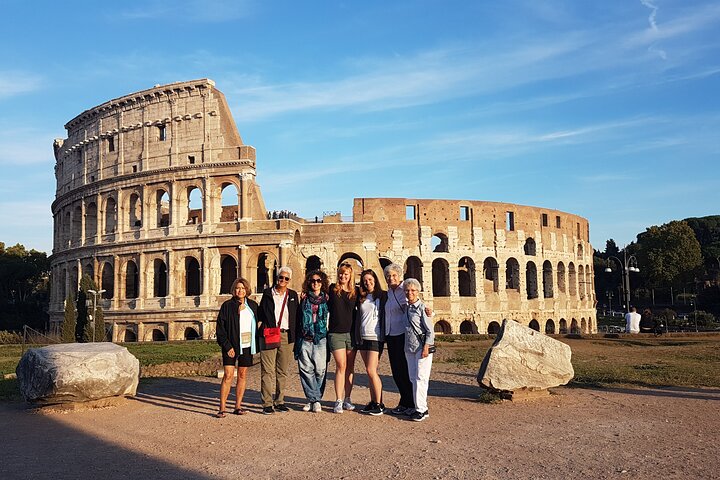 Rome Insider: Golf Cart, Colosseum & Local Tastings