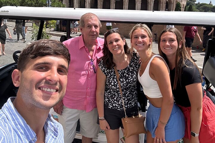 Rome in Golf Cart 4 Hours History & have Fun