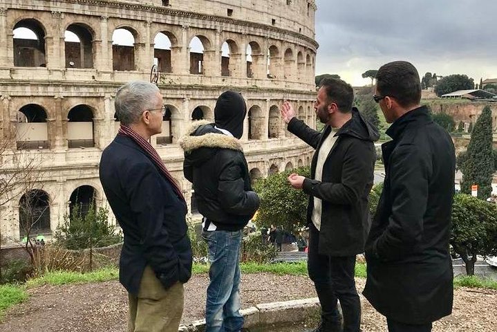 Private Colosseum Roman Forum and Palatine Hill with pick-up
