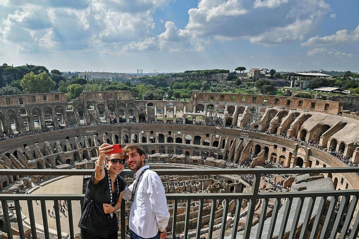 Colosseum Express Guided Tour and Ancient Rome Admission Included
