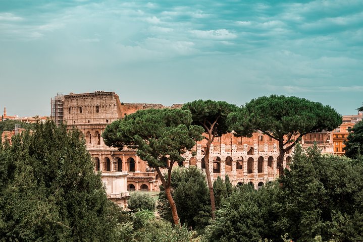 Private Colosseum Arena Tour with Expert Guide – all inclusive
