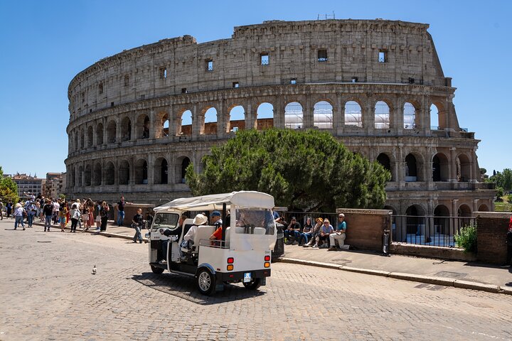 “Rome by Night: Private Tuk-Tuk Tour