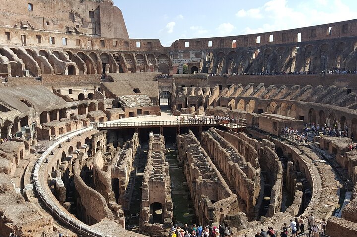 Colosseum Guided Tour and Ancient Rome
