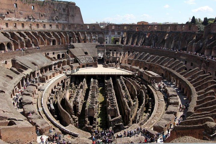Colosseum Roman Forum and Palatine Self Guided Tour with tickets
