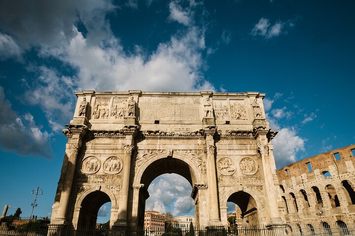 From Civitavecchia: Roman Forum and Colosseum Full-Day Tour