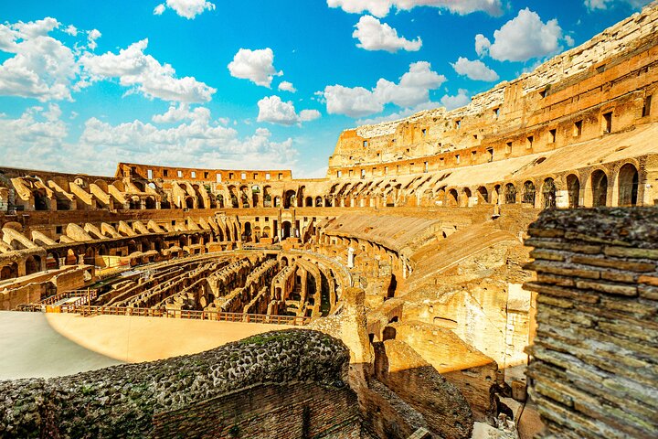 Rome: Colosseum Arena, Palatine & Forum – Gladiator’s Stage Tour