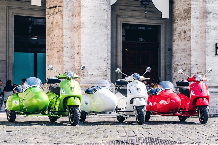 Morning Vespa Sidecar Tour in Rome with Cappuccino