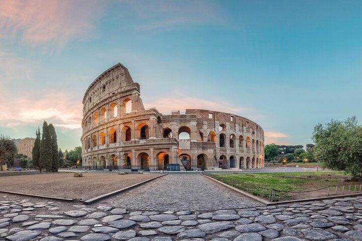 Colosseum, Forum, Palatine Hill with audio guide and Arena or Bus option