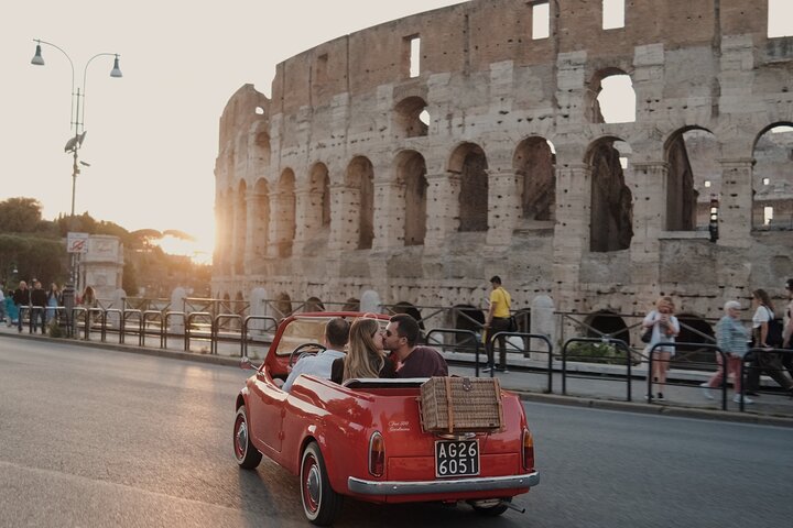 Vintage Fiat 500 Cabriolet: Rome’s Highlight Semi Private Tour