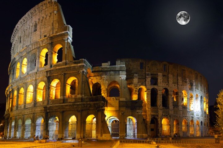 Colosseum Underground Night Tour: VIP Experience