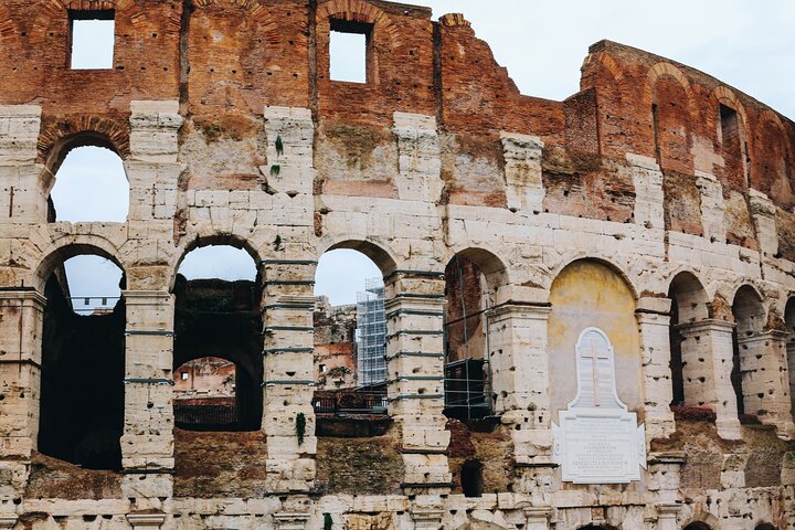 Rome: Colosseum Guided Tour