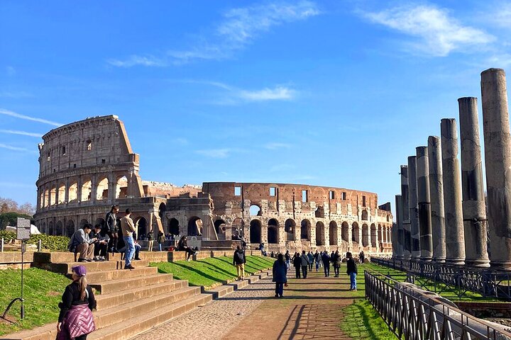 Rome: Colosseum, Roman Forum & Palatine Hill Access + Audio Guide