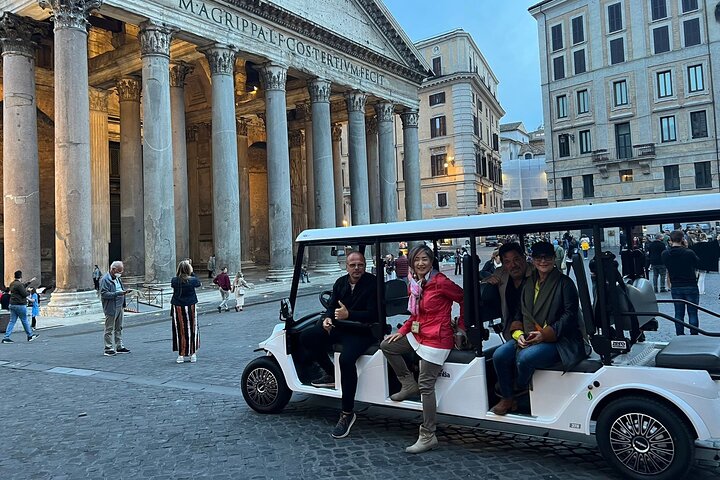Exclusive Private Baroque Rome Tour by Golf Cart