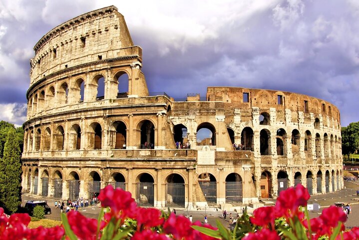 3-Hours Private Walking tour of Colosseum, Arena and Underground
