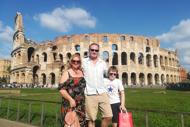 Kid-Friendly Colosseum Tour Led by Alessandra