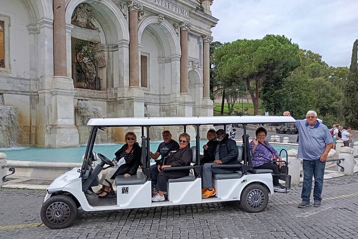 Private 3 H Panoramic Tour of Rome By Golf Cart – pick-up included