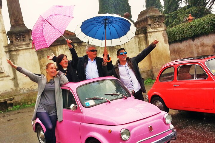 The ORIGINAL 90′ Fiat 500 chauffeured Tour in Rome