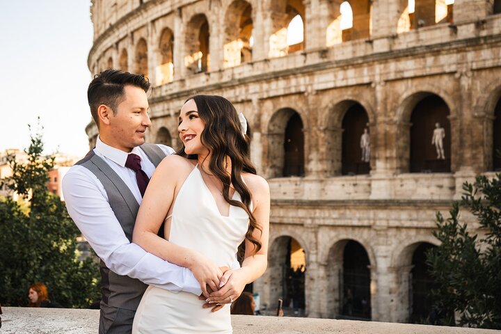 Unique Rome Experience: Personalised Photoshoot at Colosseum