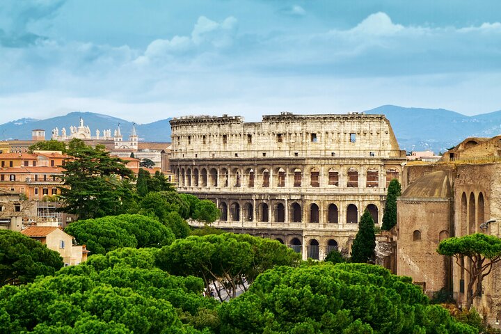 Rome: Colosseum, Roman Forum, Palatine Hill & Hop-on Hop-off Bus
