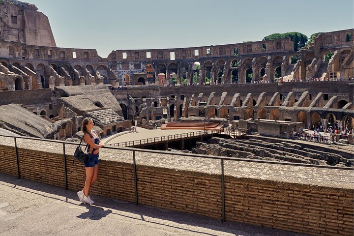 Colosseum, Roman Forum, Palatine Hill Visit with Audio Guide