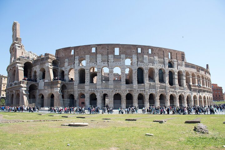 Best of Ancient Rome and Colosseum Guided Tour with hotel Pick up
