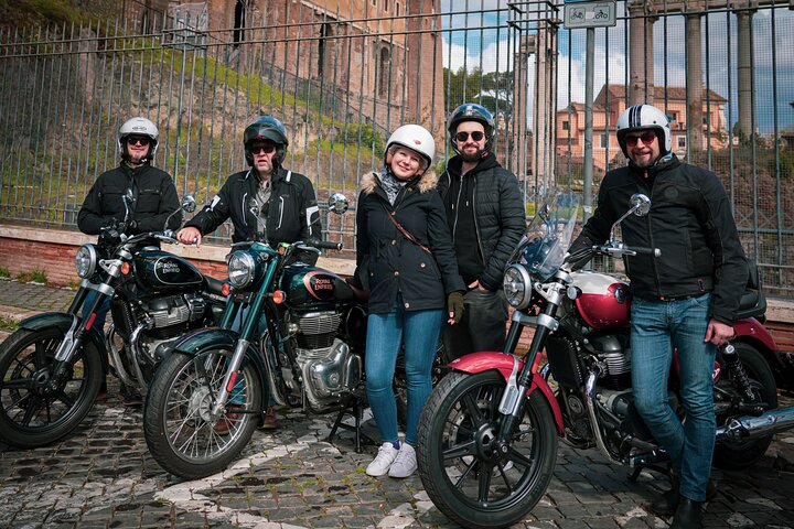 3 Hour Private Tour of Rome by Motorcycle