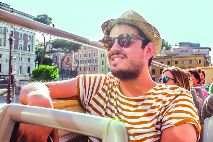 Civitavecchia Port Rome Hop-On Hop-Off Bus with Transfer