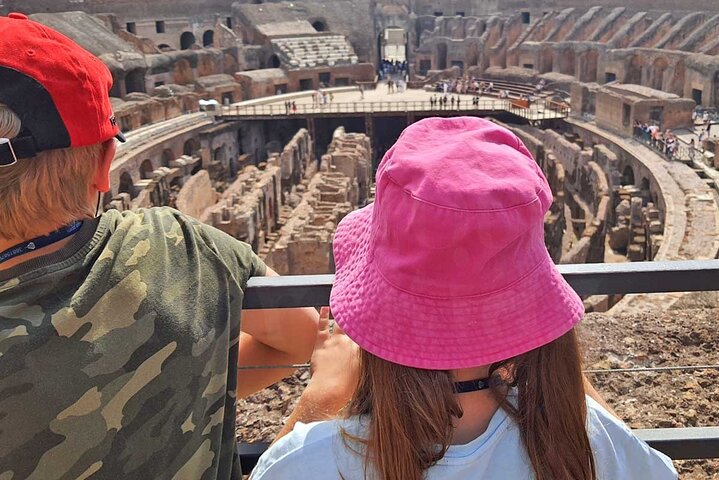 Colosseum and Roman Forum Treasure Hunt Tour for Kids & Families