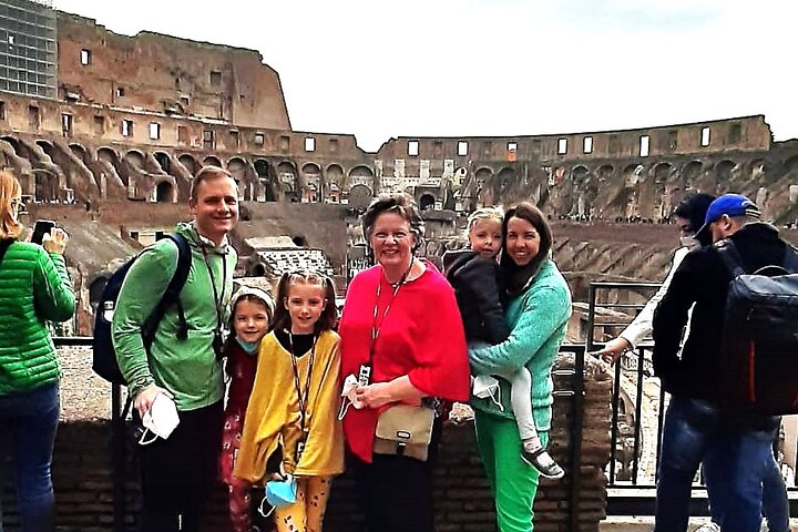Colosseum, Forum & Palatine Entry + Mamertine Prison Audioguide